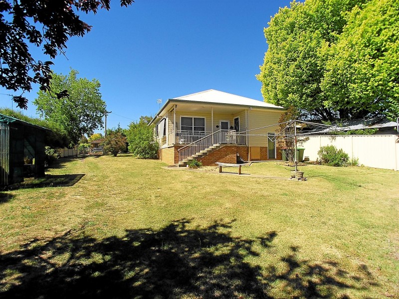70 Icely Road, Orange NSW 2800