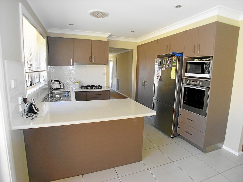 43 Jonathon Road, Orange NSW 2800