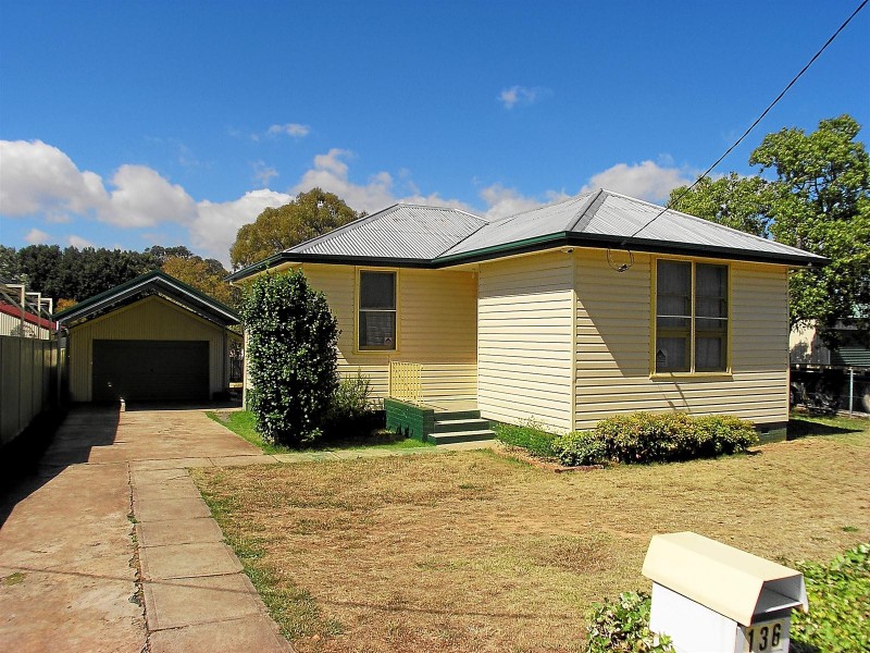 136 Phillip Street, Orange NSW 2800