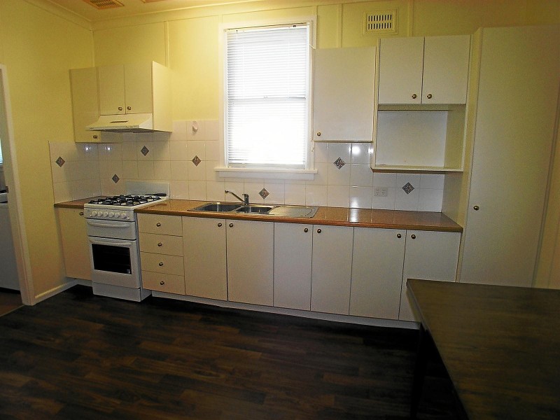 136 Phillip Street, Orange NSW 2800