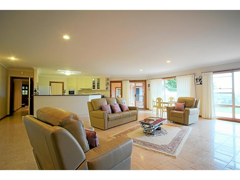 75 Horspool Way, Orange NSW 2800