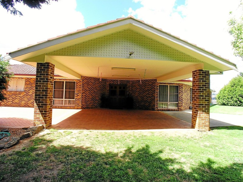 75 Horspool Way, Orange NSW 2800