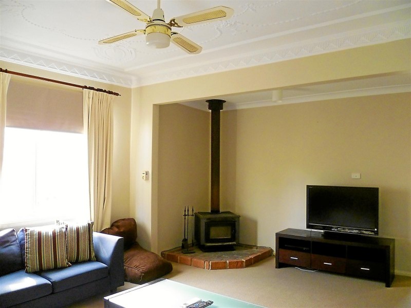 11 Rosemary Lane, Orange NSW 2800