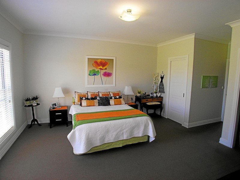 36 Farrell Road, Orange NSW 2800