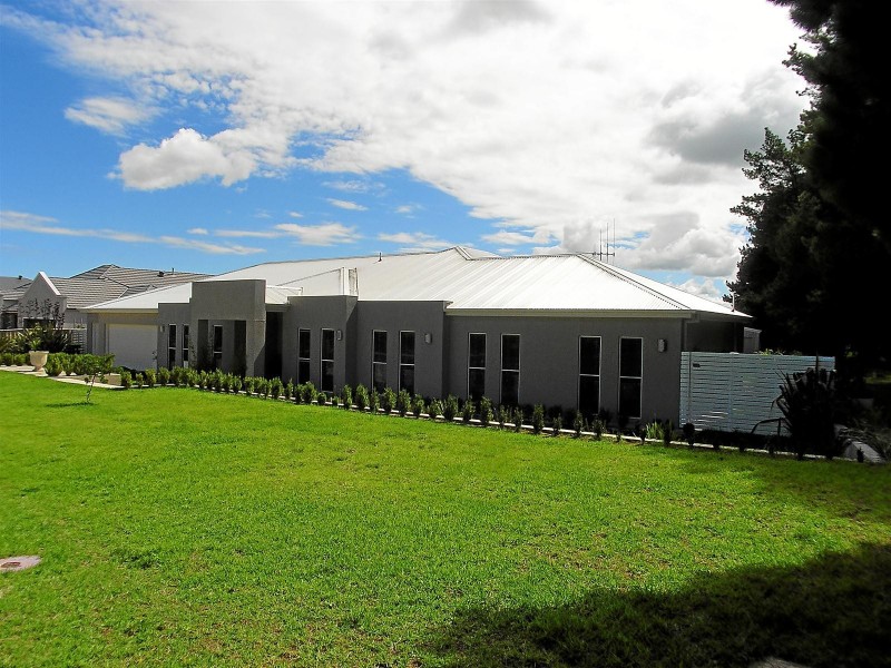 36 Farrell Road, Orange NSW 2800