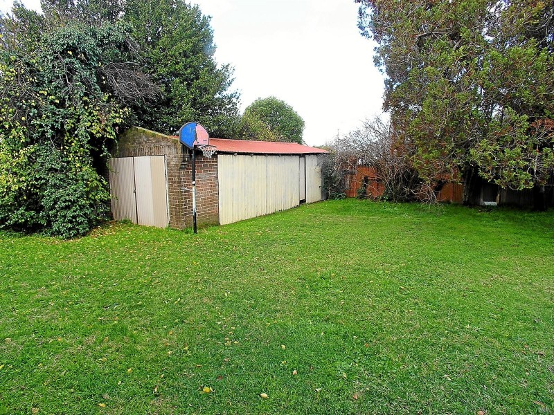16 Curran Street, Orange NSW 2800