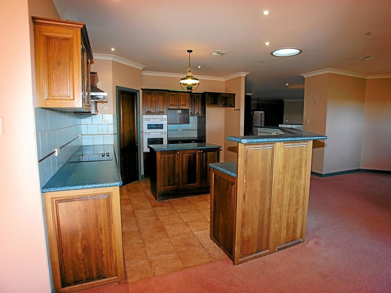 10 Illamatta Way, Orange NSW 2800