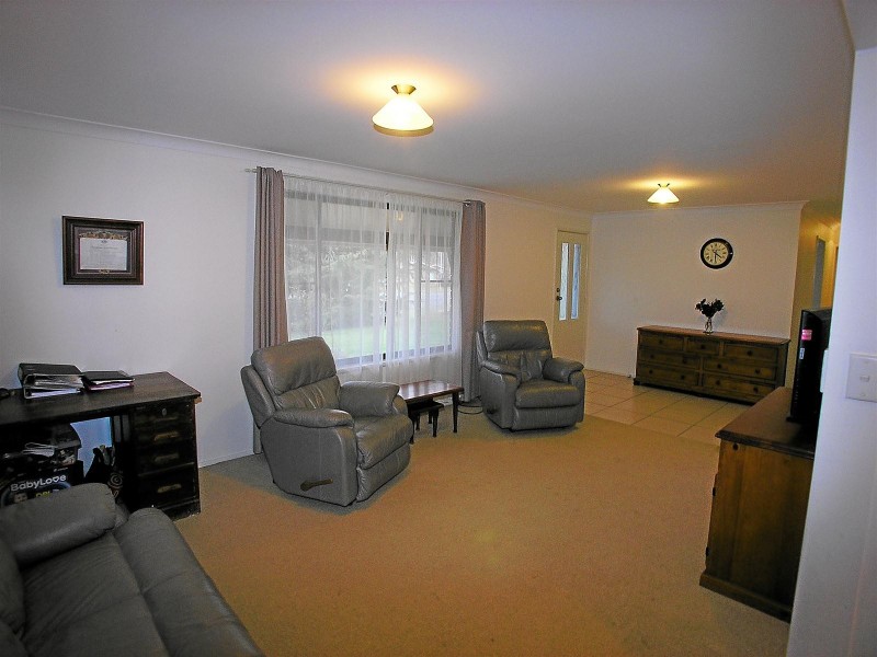 17 Matthews Avenue, Orange NSW 2800