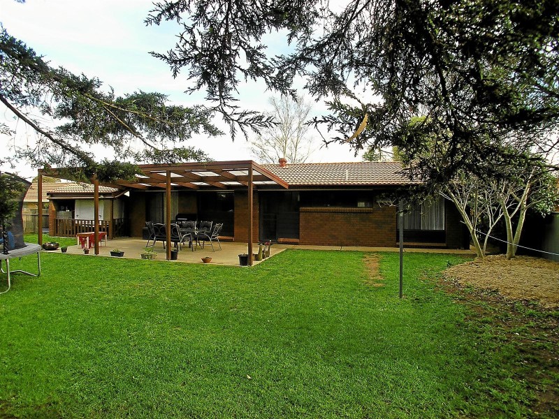 17 Matthews Avenue, Orange NSW 2800