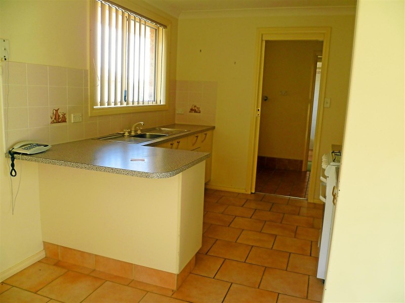 40 Coombes Place, Orange NSW 2800
