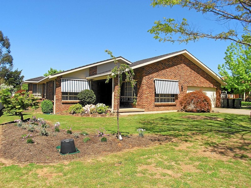 37 Braemar Circuit, Orange NSW 2800