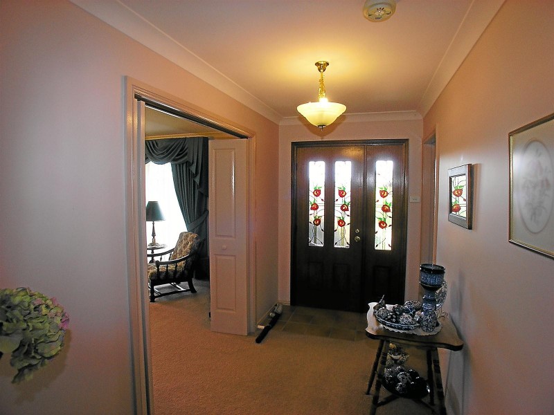 17 Redgum Avenue, Orange NSW 2800