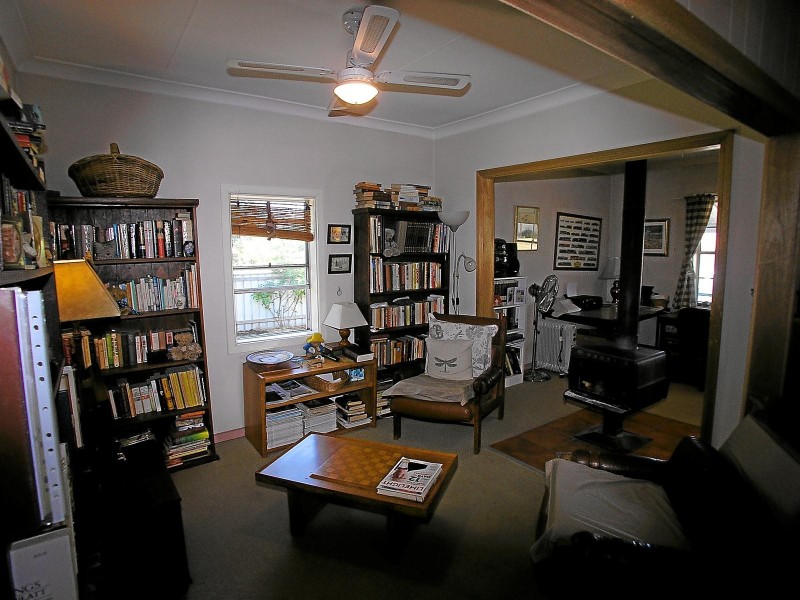 302 Peisley Street, Orange NSW 2800