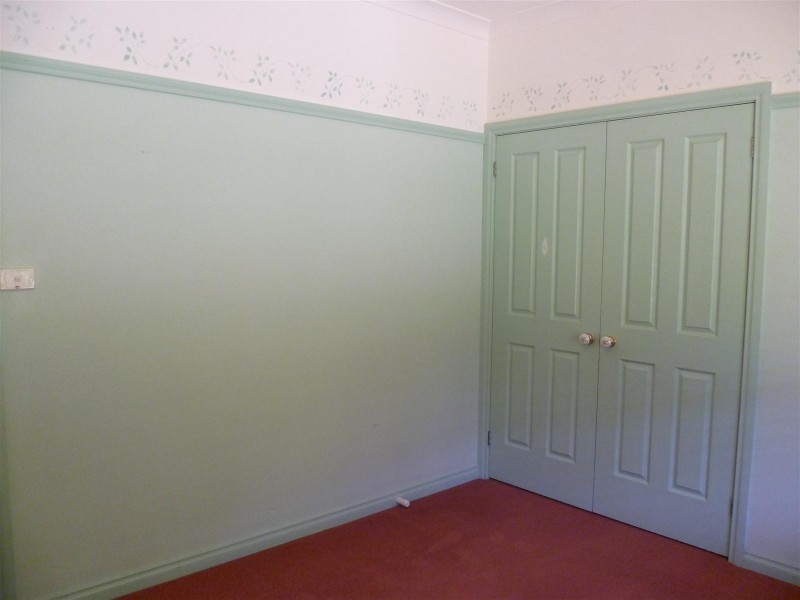 2 Grove Street, Spring Hill NSW 2800