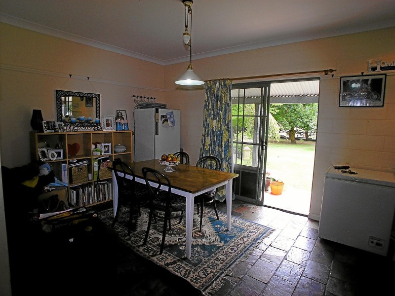 2 Grove Street, Spring Hill NSW 2800
