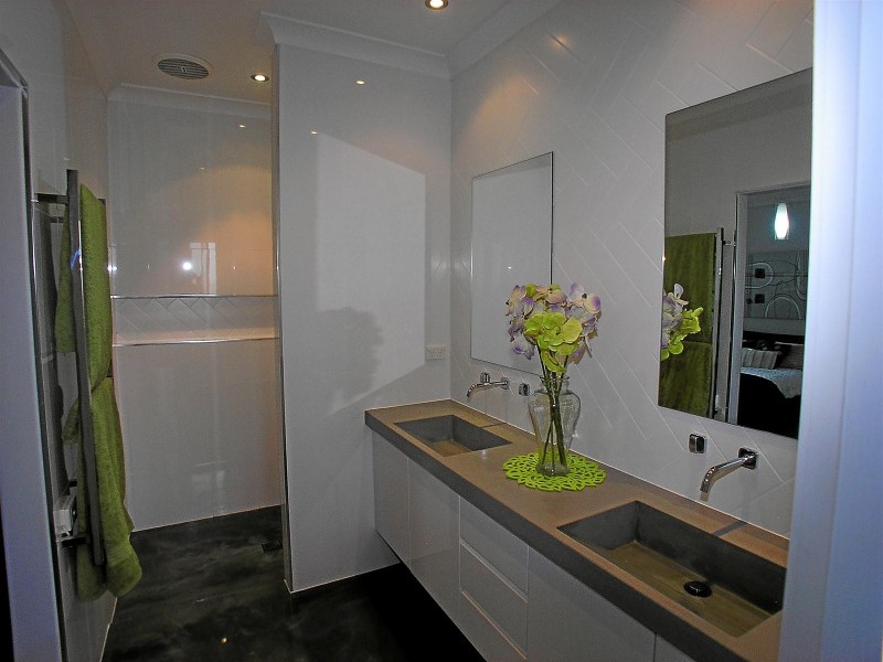 64 Carwoola Drive, Orange NSW 2800