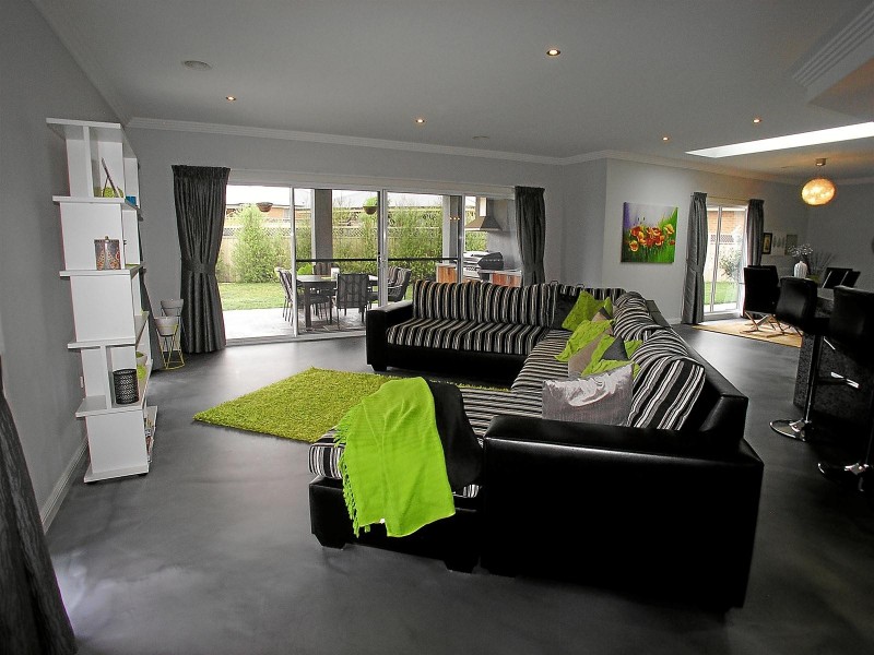 64 Carwoola Drive, Orange NSW 2800