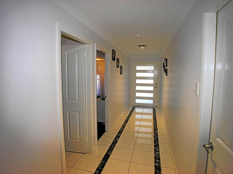 34 Robinson Court, Orange NSW 2800