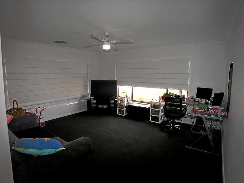 34 Robinson Court, Orange NSW 2800