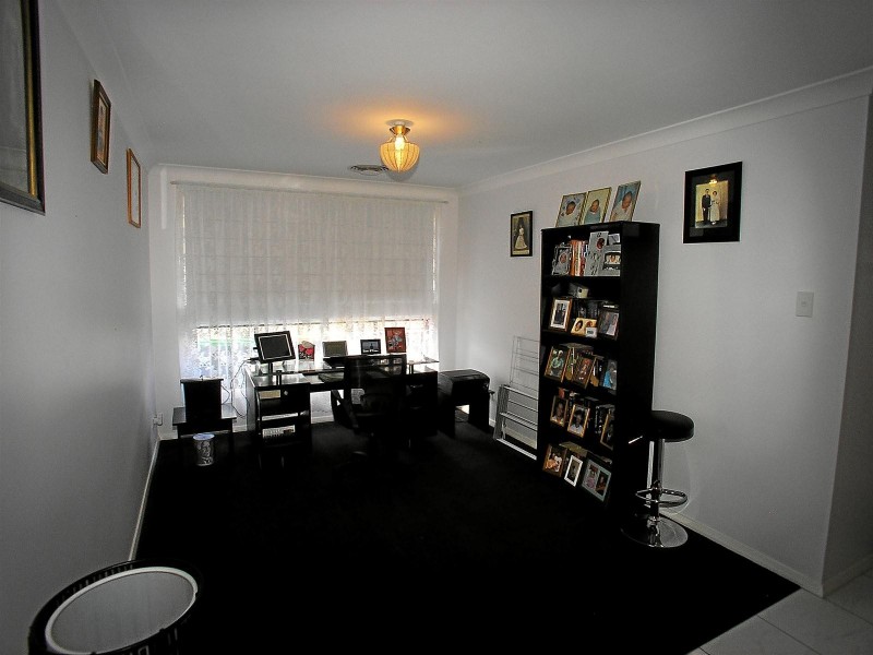 34 Robinson Court, Orange NSW 2800