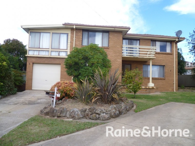 4 Goroka Place, Orange NSW 2800