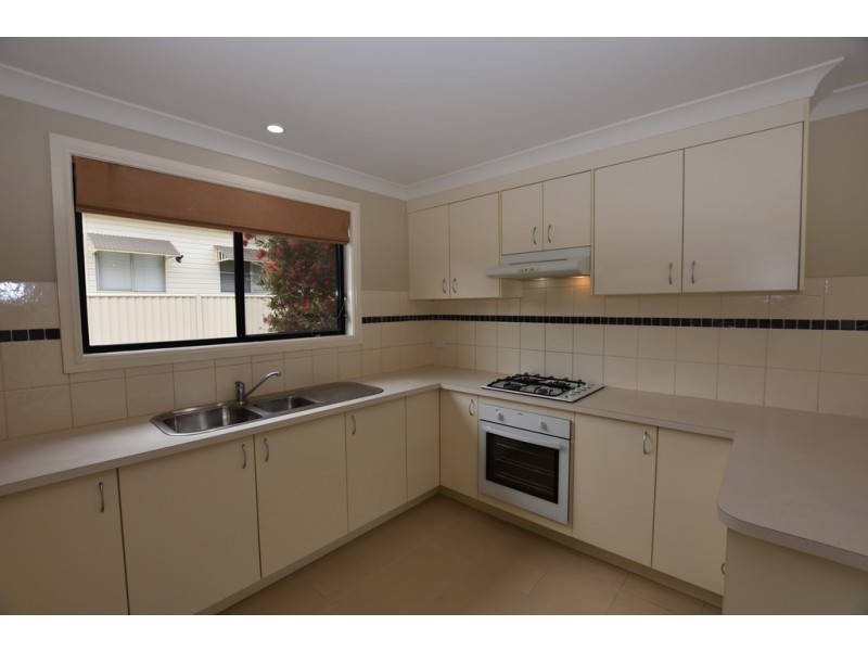 1 / 93 Margaret Street, Orange NSW 2800