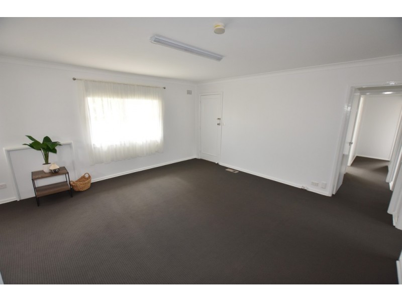 39 Lawson Crescent, Orange NSW 2800