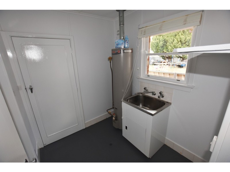 39 Lawson Crescent, Orange NSW 2800