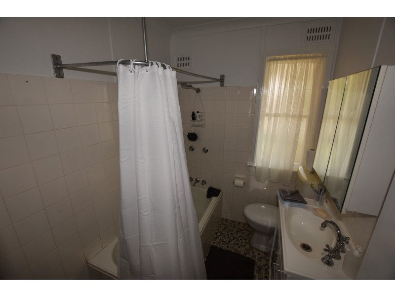 39 Lawson Crescent, Orange NSW 2800