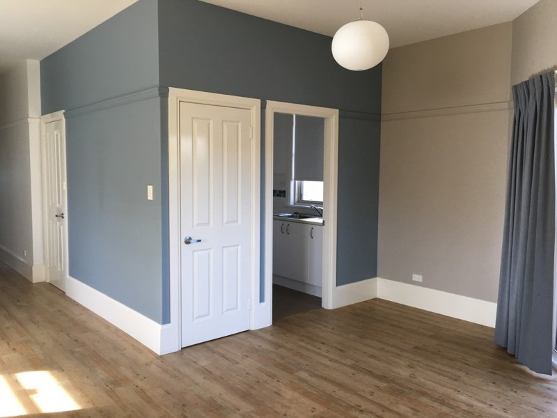 408 Summer Street East, Orange NSW 2800