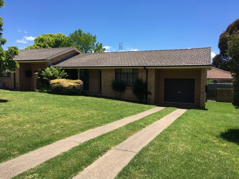 3 / 1A Dalton Street, Orange NSW 2800