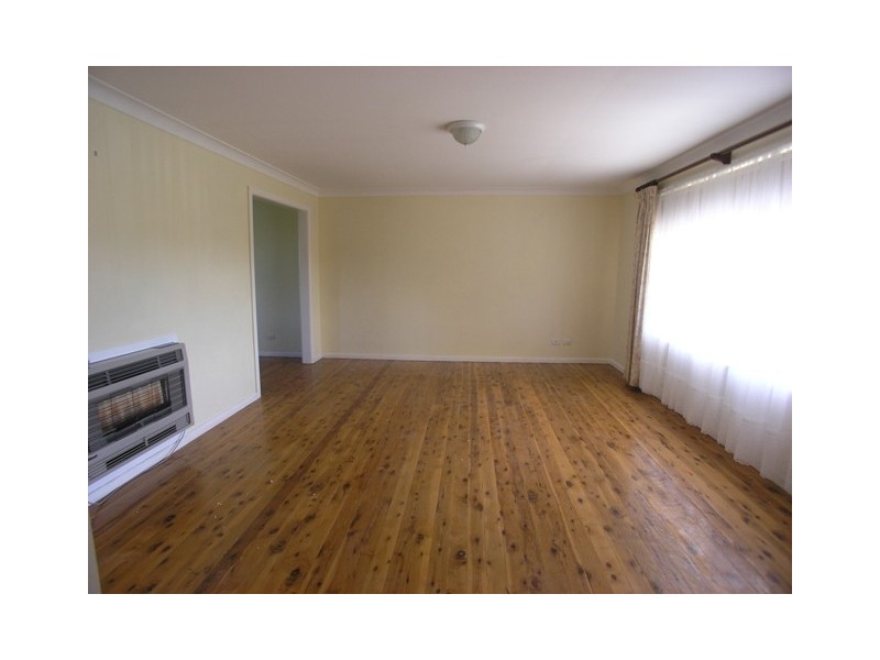 35 Boronia Crescent, Orange NSW 2800