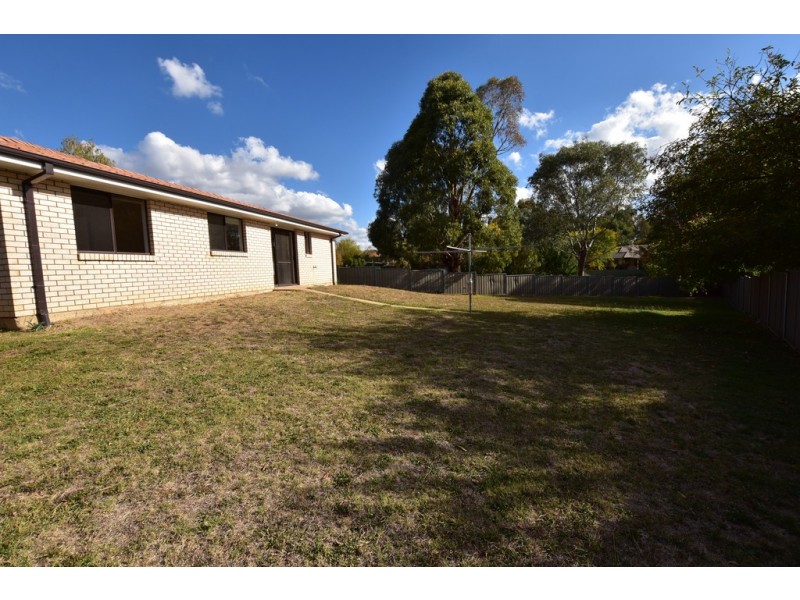 4 Landy Place, Orange NSW 2800