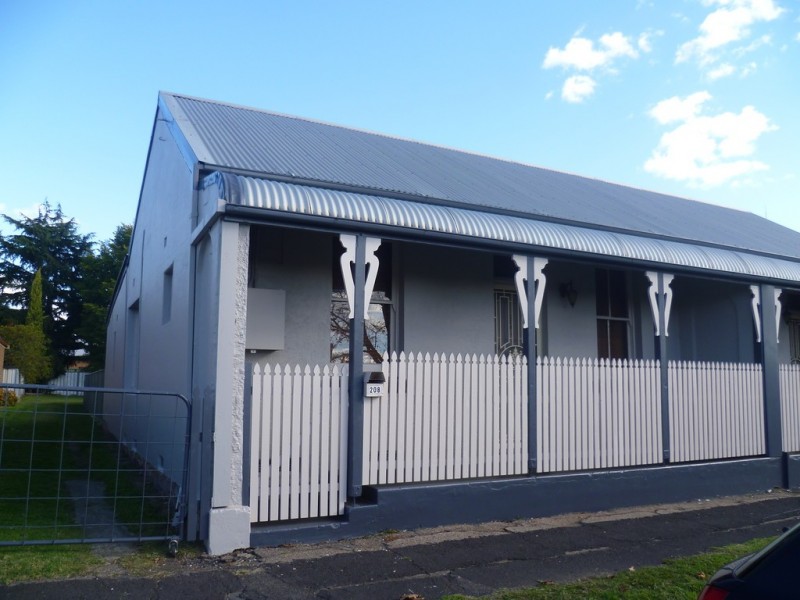 208 Byng Street, Orange NSW 2800