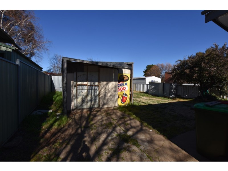 8 Cox Avenue, Orange NSW 2800