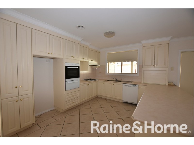 160 Sieben Drive, Orange NSW 2800