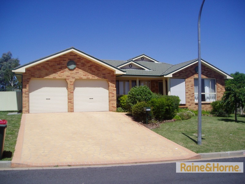 10 Magnolia Way, Orange NSW 2800