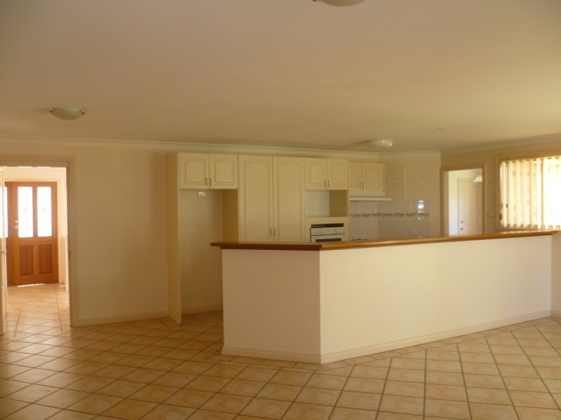 10 Magnolia Way, Orange NSW 2800