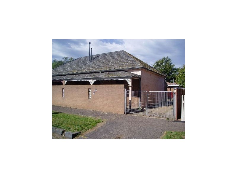 100 McLachlan Street, Orange NSW 2800