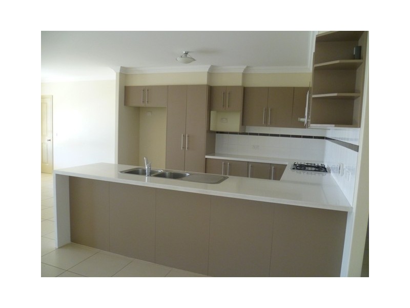 21 Brooklands Drive, Orange NSW 2800
