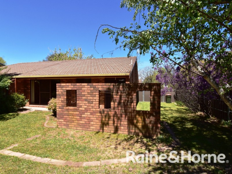1 / 13 Coronation Drive, Orange NSW 2800