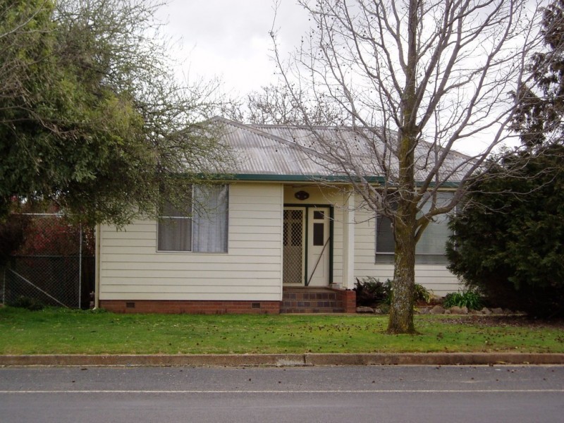 63 Matthews Avenue, Orange NSW 2800
