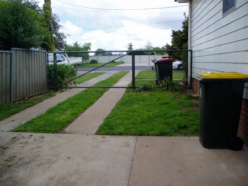 63 Matthews Avenue, Orange NSW 2800