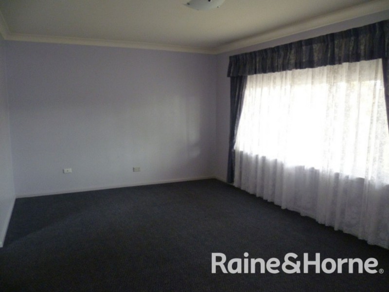 2/190 McLachlan Street, Orange NSW 2800
