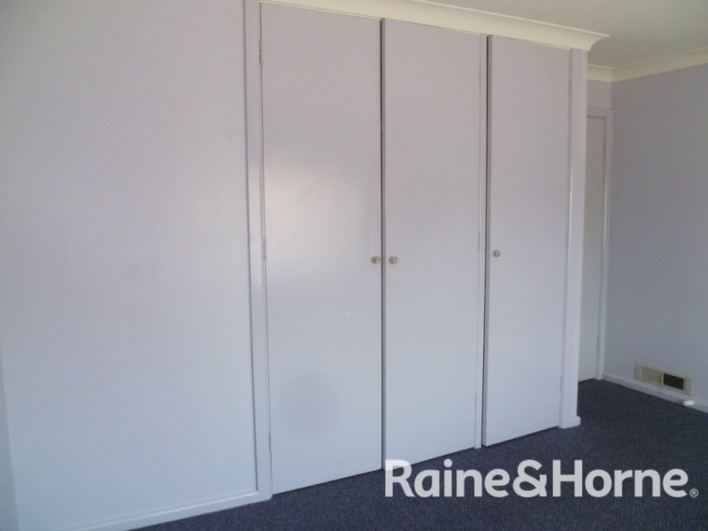 2/190 McLachlan Street, Orange NSW 2800