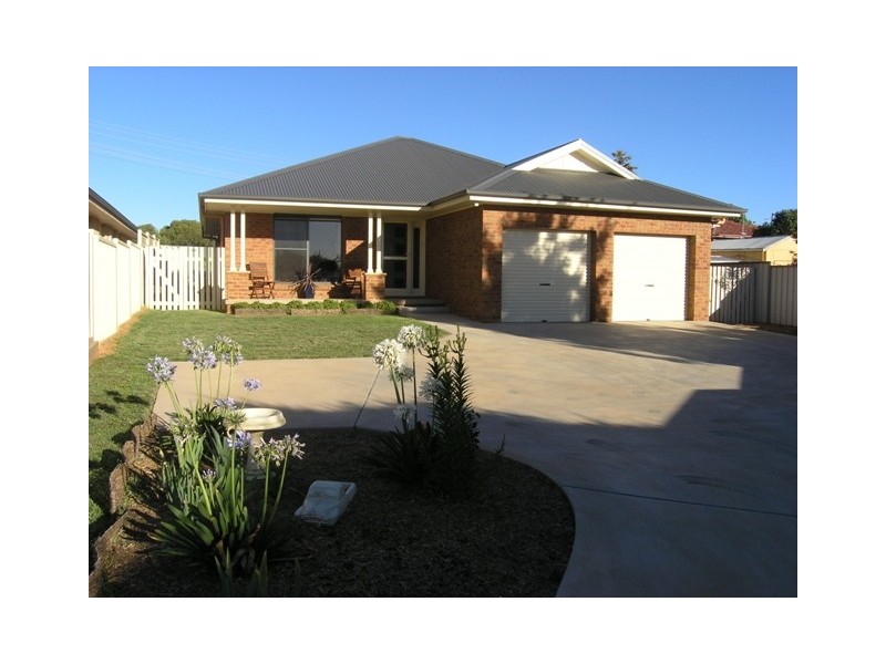 5A Wickham Close, Orange NSW 2800