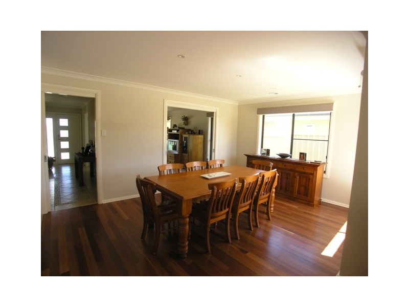 5A Wickham Close, Orange NSW 2800