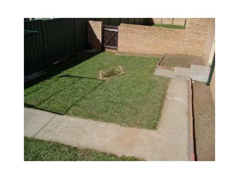 2 / 1a Dalton Street, Orange NSW 2800