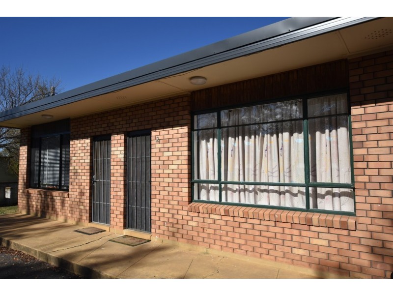 2/101 Kenna Street, Orange NSW 2800