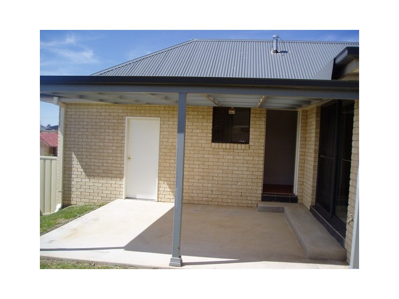 13 Holman Way, Orange NSW 2800